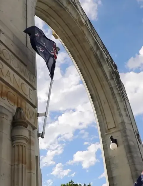 christchurch bridge of remembrance